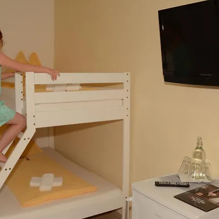 Πανσιόν Fruehstueckspension Barbara 3*