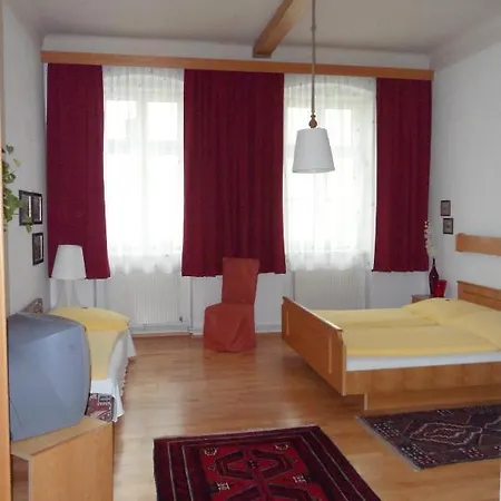 Gasthuis Fruehstueckspension Barbara Pöchlarn